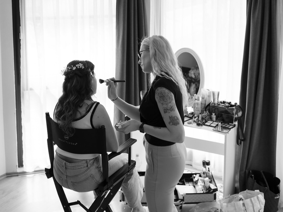 László Edina Makeup & SFX Artist katalógusképe